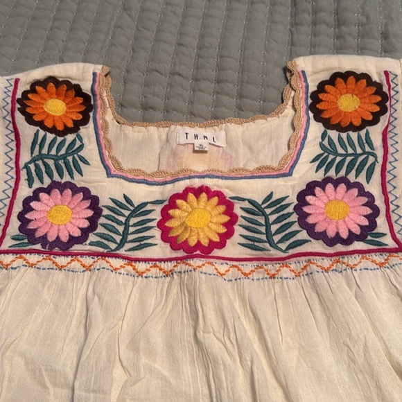 THML embroidered top - Picture 2 of 6